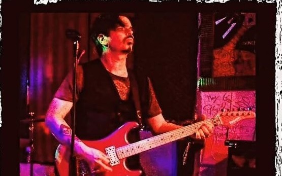 Joey Caracciolo presenta su nuevo single “Road to Persepolis”