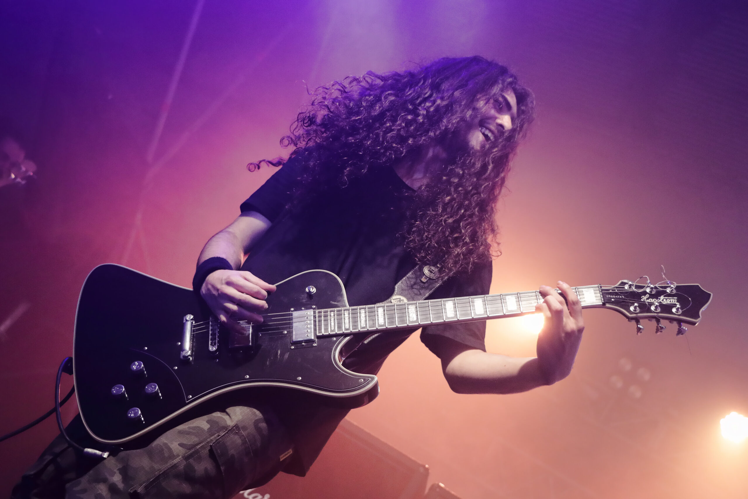 Alejo León lanza Ofanim, un disco de metal y transformación