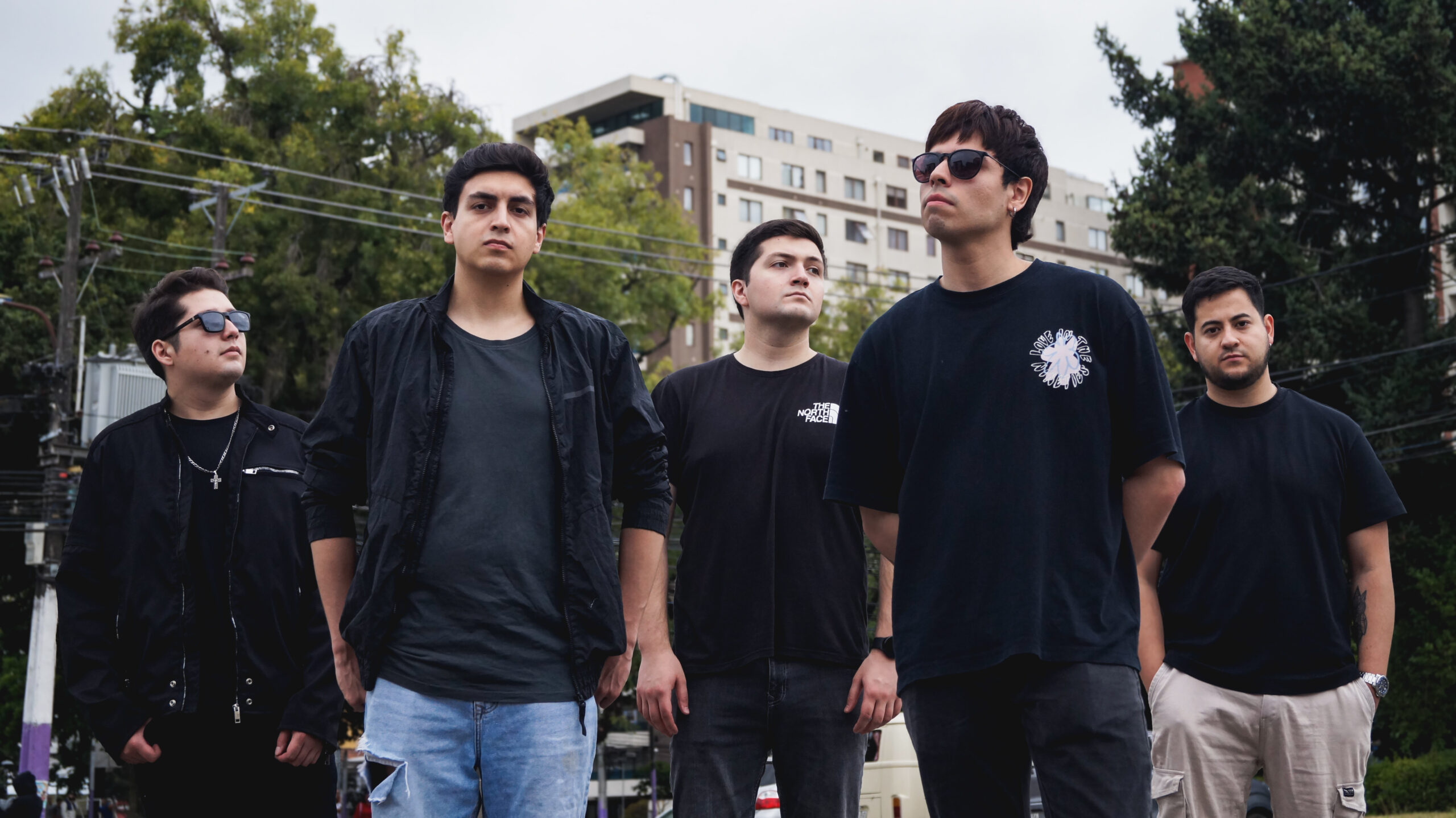 Los Virados estrenan “Días Pesados” junto a su B-side “Las Olas” y dan inicio a una nueva etapa sonora