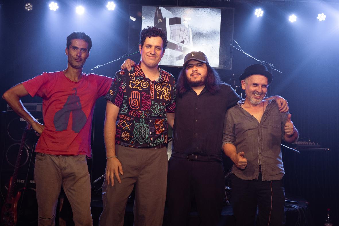 Emilio Molina estrena “En Vivo CreaRock 2026” junto a su banda Ciudad de los Confines